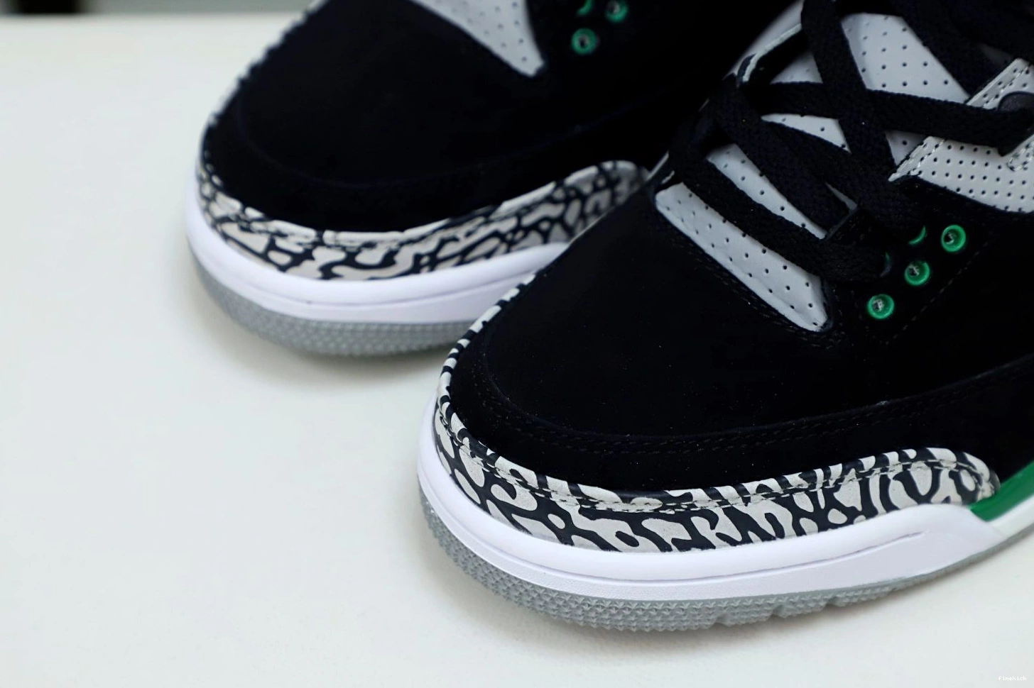 AIR GREEN JORDAN 3 PINE 0904